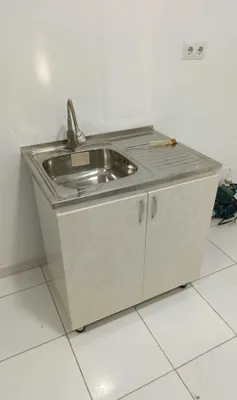 Кухонная мойка с тумбой и смесителем 80×60×83 см 1