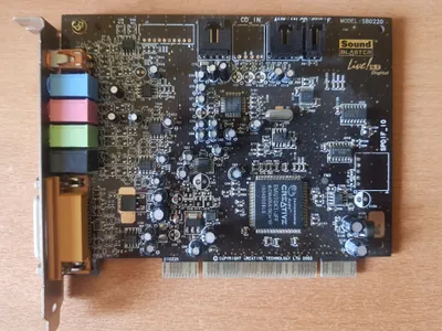 Звуковая карта PCI Creative SB0220 1