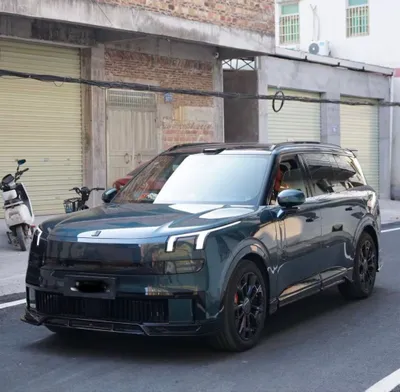 Lynk&co 900 body kit obves 1