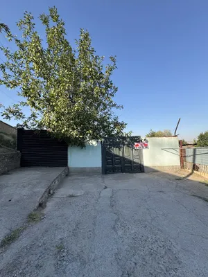 ПРОДАЁТСЯ ДОМ с большим участком в Чирчике 1