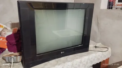 LG televizor sotiladi pastafkasi bilan adelniy ham sotiladi 1