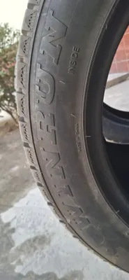 WINRUN qishki shinalari 235/55/18 sotiladi, holati ideal, 3 dona, 200 km yurgan 1