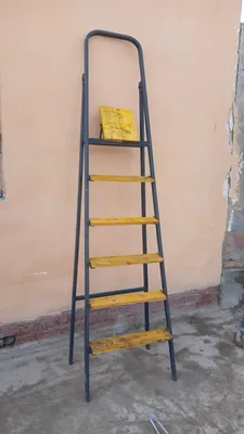 Деревянная стремянка 1