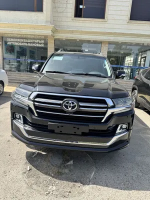 Toyota land cruiser 200 1