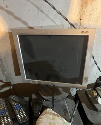 LG monitor ishlaydi