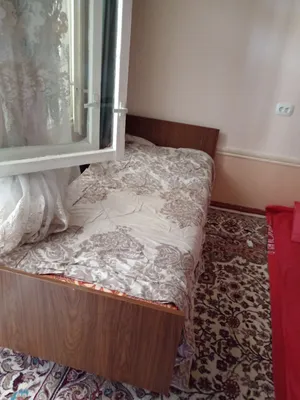 кровать