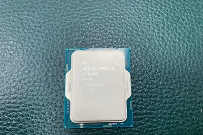 Intel core i5 12400