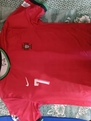 Portugaliya futbol formasi sotiladi 1