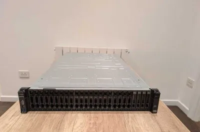 Saqlash serveri xFusion 2288H V7: 49 TB SSD, Xeon Gold 6444Y 1