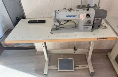 Продаются швейная машина и оверлок 1