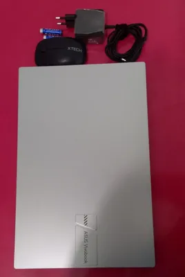 Notebook kompyuter 1