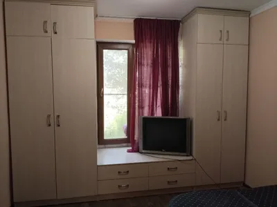 1 ta osma shkaf va 2 ta tokchali shkaf to‘plami 1