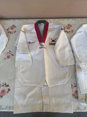 Karate va taykvando uchun kimono