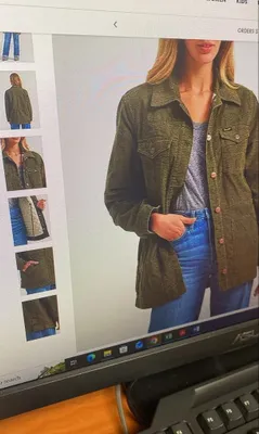 Yangi ayollar uchun oversayz Wrangler kurtkasi sotiladi, XL o‘lcham. Original. 1