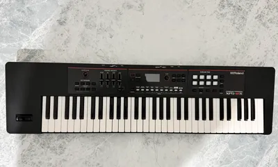Roland XPS-10X sintezatorini sotaman 2