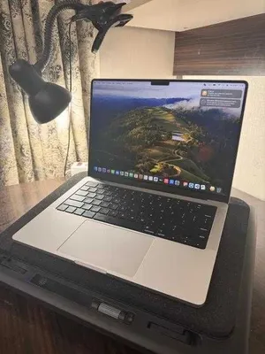 MacBook Pro M2 Pro / 16ГБ / 512ГБ 1