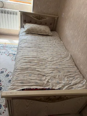 Спальная кровать