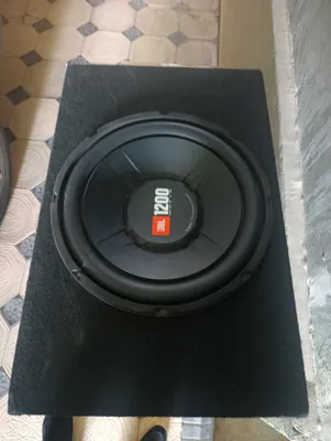 Продам сабвуфер с усилителем 1