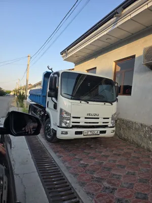 Продаётся Isuzu 2025 года 1