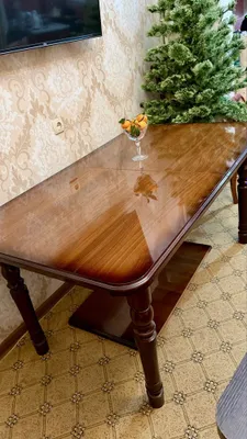 A’lo holatdagi ovqatlanish stolini sotaman. 1