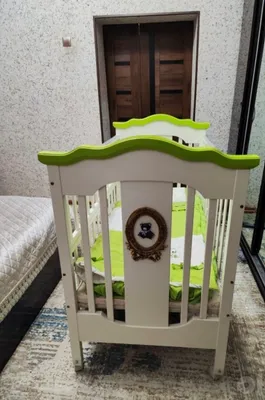 Yaxshi holatdagi bolalar karavotini sotaman 1