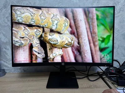 HP 27" monitori 1