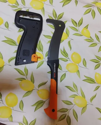 Мотыга Fiskars XA3