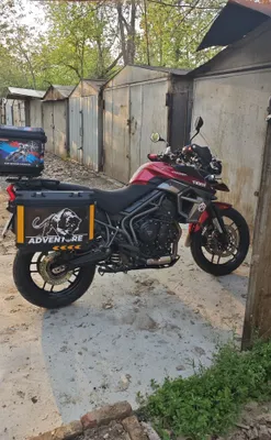 Triumph tiger 800 xrt mototsikli 1