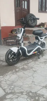 Skuter sotiladi narxi 2mln 400 ming 1