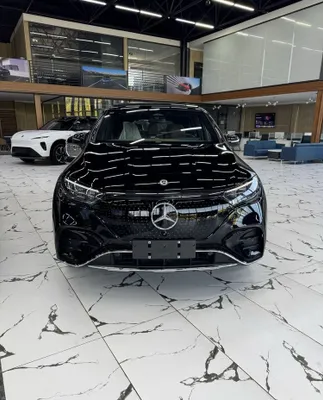 Mercedes Benz EQE 500 1