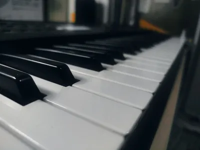 Yamaha PSR383 sintezatori 1