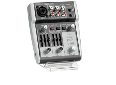 Behringer XENYX 302USB 1