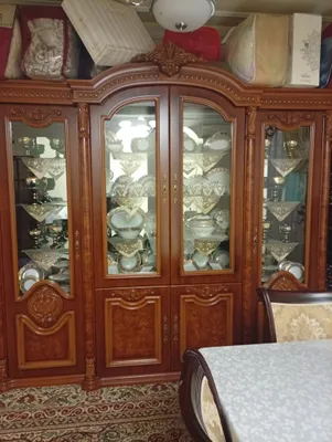 Стенка срочно продаётся, состояние как новое 1