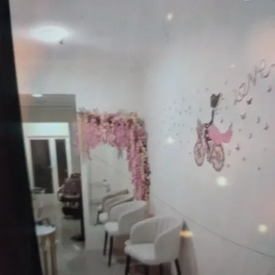Go‘zallik ustasi uchun kabinet ijaraga beriladi