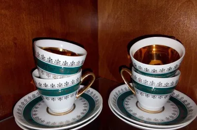 Nufuzli chex farfor buyumlari JSK «Oltin ko‘zgu», Chexoslovakiya, 4 juftlik 1