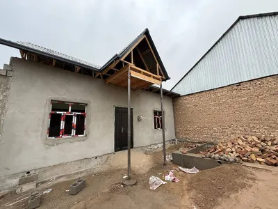 Hovli uy sotiladi 4 hona 2 sotix 1