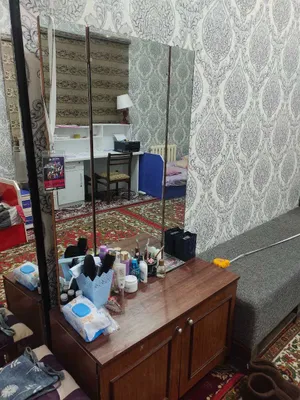 Ойна шкаф сотилади