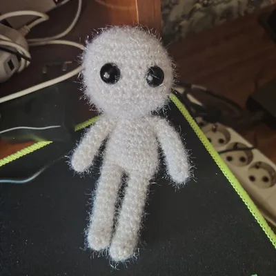 Вязаная игрушка Кодама Дух леса амигуруми 1