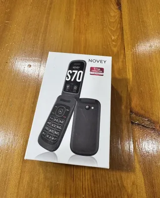 Продаётся телефон Novey S70R 1
