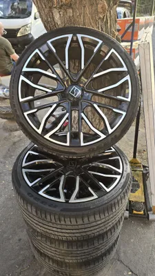 245/35/R21 winrun zeekr disk 1