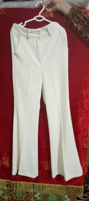 oq rangdagi kostyum shim 4