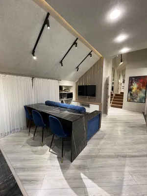 Golden House ЖКда 3 xonali kvartira sotiladi (8–9/9), C-2, mo‘ljal: Alay bozori 1