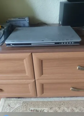 DVD player (Royson)