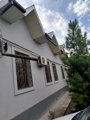 o‘z uyim sotiladi, Izzat (Aliyeva) ko‘chasida, 4 sotix yerda 1
