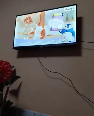 Televizor sotiladi yangi xolatda