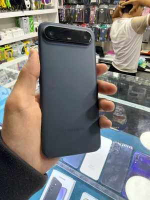 Techno Spark slim 1