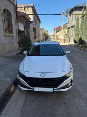 Hunday elantra sotiladi. 2022 yilda ishlab chiqarilgan 1