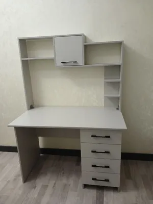 Oʼquvchi yigit qizlar uchun ajoyib dars stoli