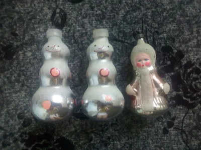Елочные игрушки продаются 1