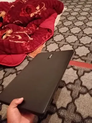 Почти новый ноутбук Acer 1